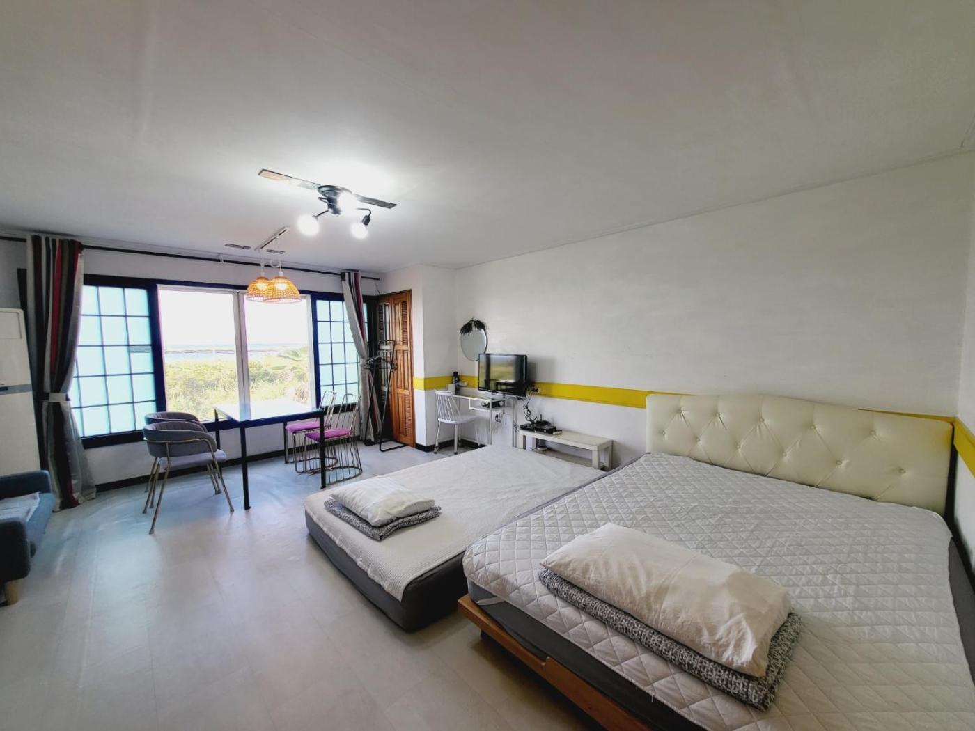 Morning Beach Pension Jeju Exterior foto