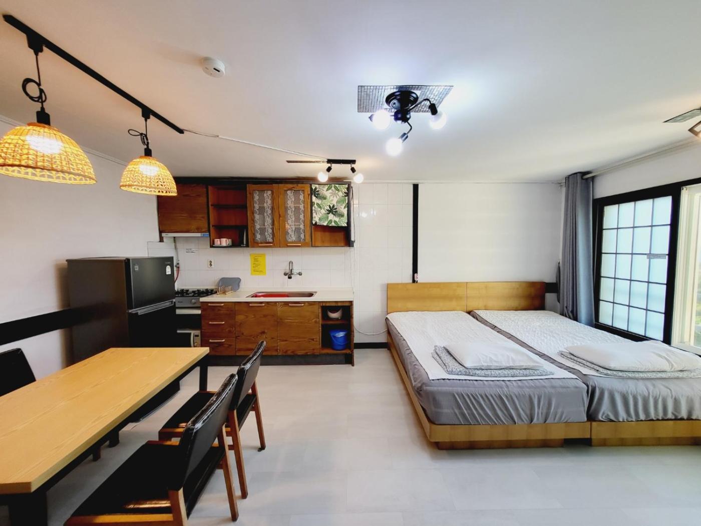 Morning Beach Pension Jeju Exterior foto