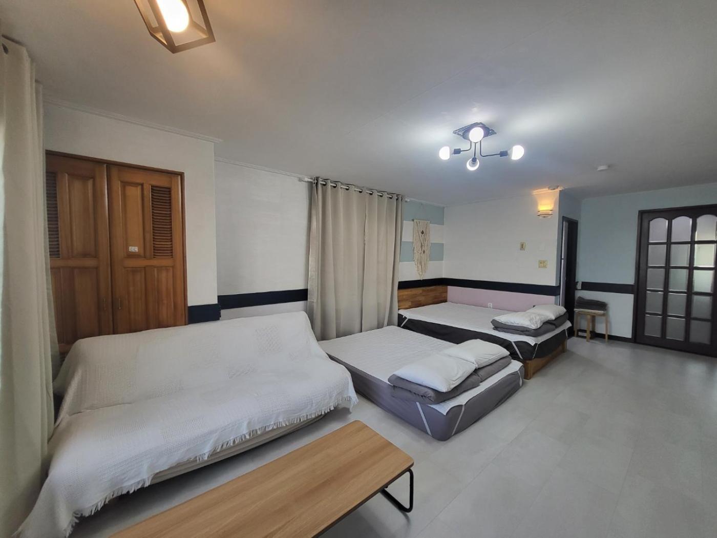 Morning Beach Pension Jeju Exterior foto