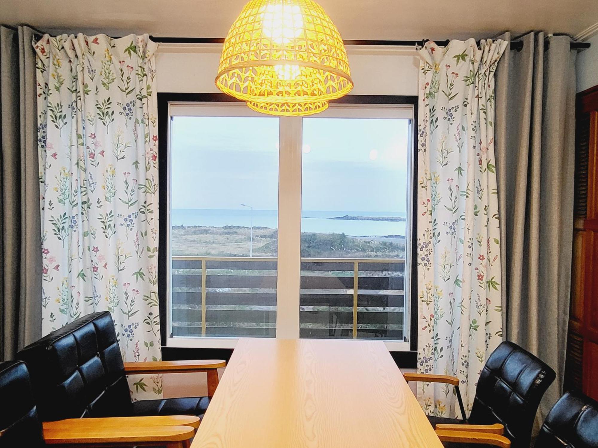 Morning Beach Pension Jeju Exterior foto